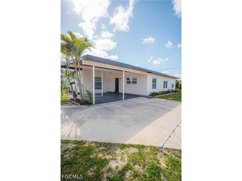 Seller financing available! Fully remodeled and move-in ready - Beach Home for sale in Port Charlotte, Florida on Beachhouse.com