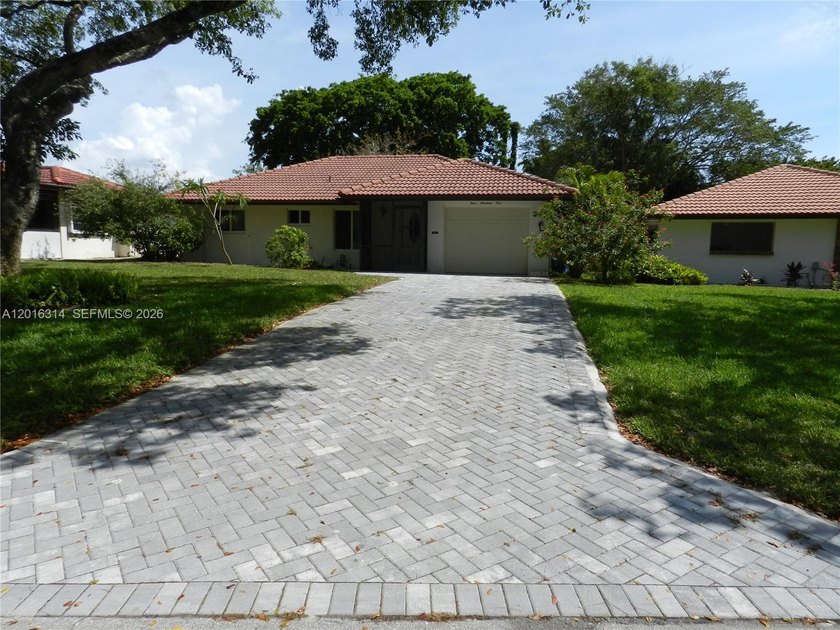 Completely remodeled and move-in ready, this stunning 2-bedroom - Beach Home for sale in Boca Raton, Florida on Beachhouse.com