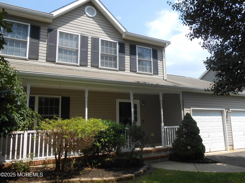 Welcome to 483 Coral Lane! This warm and welcoming 3-bedroom, 2 - Beach Home for sale in Manahawkin, New Jersey on Beachhouse.com