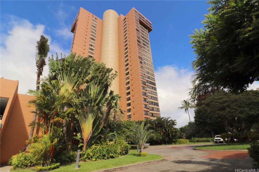 Plaza Landmark - 1 bedroom, 1 bath condo with 1 assigned parking - Beach Condo for sale in Honolulu, Hawaii on Beachhouse.com