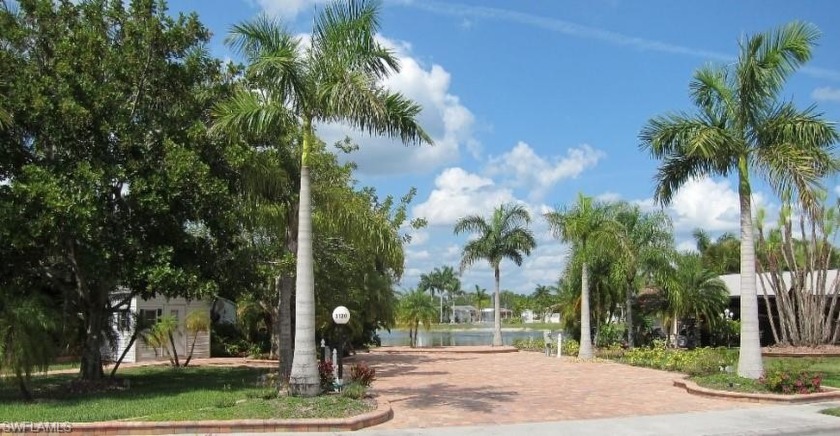 THE LARGEST RV LOT IN CRYSTAL LAKE! One-of-a-kind lot with many - Beach Lot for sale in Naples, Florida on Beachhouse.com
