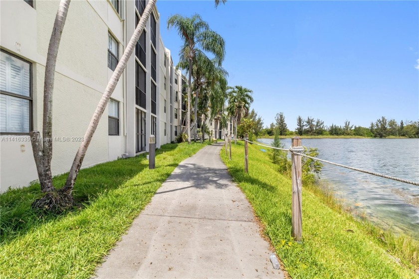 This unit has a lovely view of the freshwater lake. The home is - Beach Condo for sale in Oakland Park, Florida on Beachhouse.com