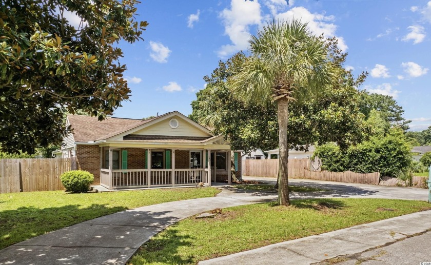 Quaint 4BR-2BA ranch with a large front porch for a sttin' in - Beach Home for sale in Myrtle Beach, South Carolina on Beachhouse.com