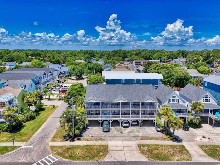 Rare Find - Spacious 2nd Row End-Unit Townhome in Surfside - Beach Townhome/Townhouse for sale in Surfside Beach, South Carolina on Beachhouse.com