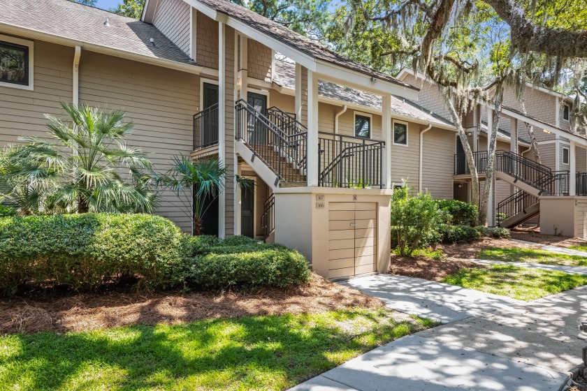 Walking distance to the beach!  Come check out this amazing one - Beach Condo for sale in Seabrook Island, South Carolina on Beachhouse.com