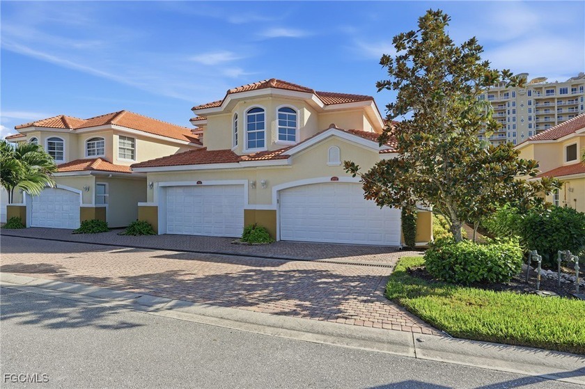 Priced to sell! Experience the best of Cape Coral's resort-style - Beach Condo for sale in Cape Coral, Florida on Beachhouse.com