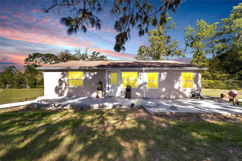 Welcome home to this charming 3 bedroom, 2 bath newly remodeled - Beach Home for sale in Spring Hill, Florida on Beachhouse.com