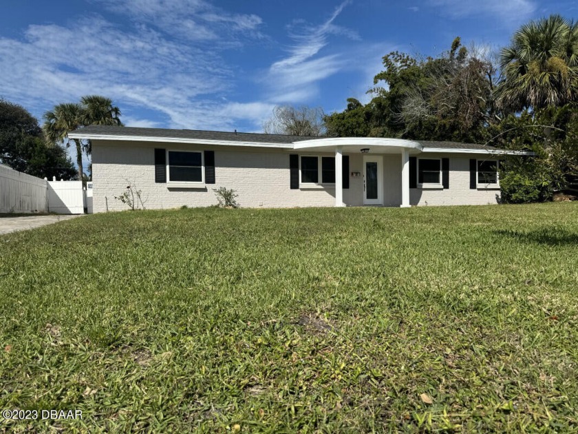 Beautifully remodeled beachside 3 bed 2 bath home featuring a - Beach Home for sale in Ormond Beach, Florida on Beachhouse.com