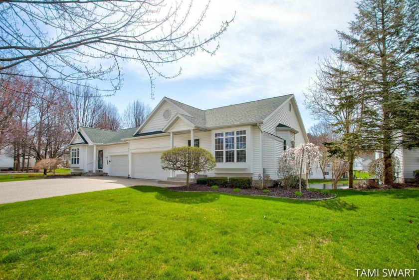 Tucked away on a quiet cul-de-sac, this 3-bedroom, 3-bathroom - Beach Condo for sale in Spring Lake, Michigan on Beachhouse.com