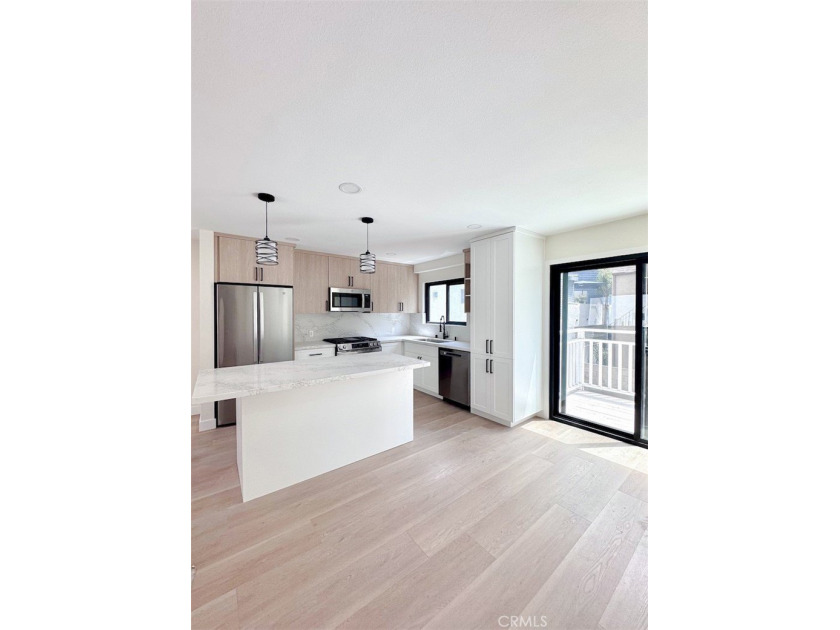 This is your opportunity to purchase a generational asset with - Beach Townhome/Townhouse for sale in Hermosa Beach, California on Beachhouse.com