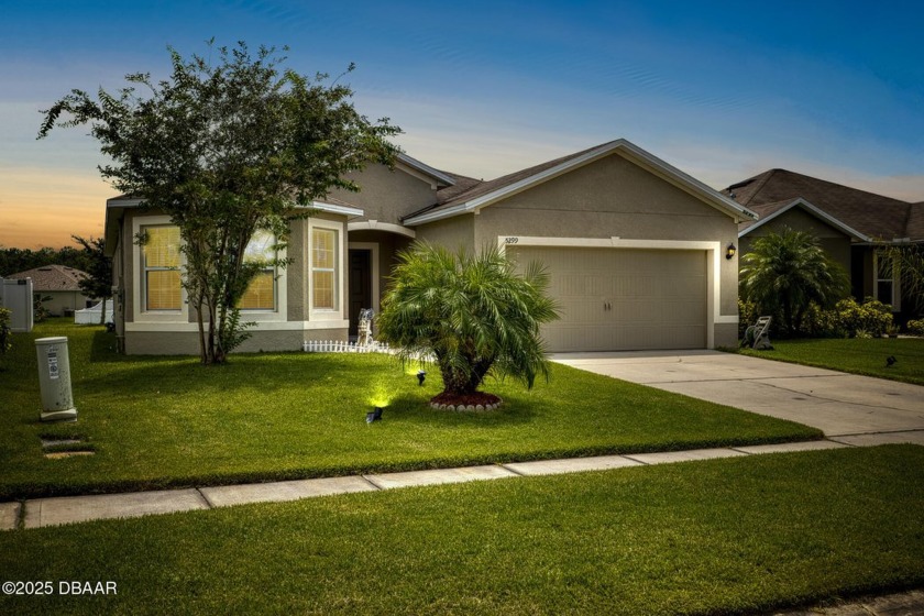 Discover the pride of ownership in this beautifully maintained - Beach Home for sale in Port Orange, Florida on Beachhouse.com