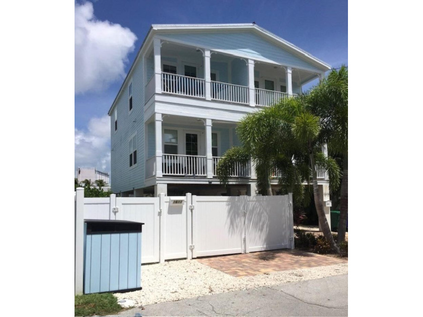 Exquisite 3-Level Midtown Key West Townhome. Close to - Beach Townhome/Townhouse for sale in Key West, Florida on Beachhouse.com