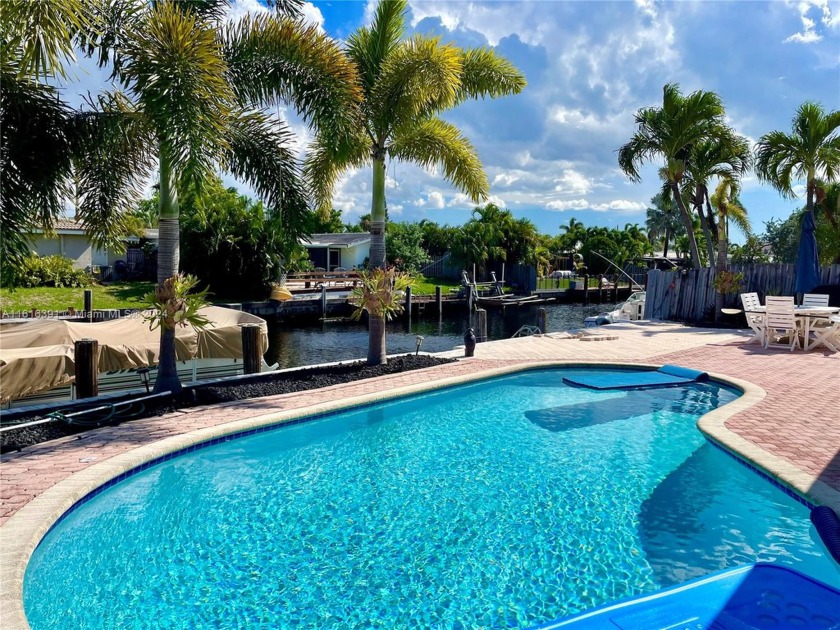 Fantastic waterfront opportunity. Sellers are retiring and - Beach Home for sale in Fort Lauderdale, Florida on Beachhouse.com