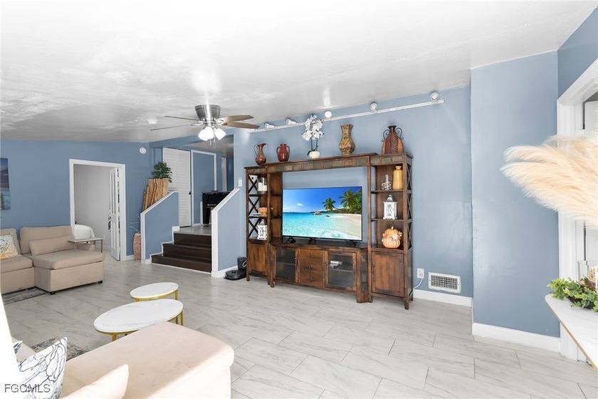 Location! Location! Location! Just 5 miles from Fort Myers Beach - Beach Home for sale in Fort Myers, Florida on Beachhouse.com