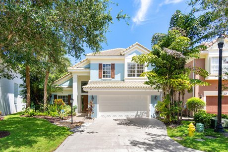 New Roof almost completed.Approximately 2500sf under air.4 BR/2 - Beach Home for sale in Palm Beach Gardens, Florida on Beachhouse.com