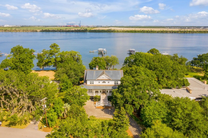The jaw-dropping views of the Wando River take your breath away - Beach Home for sale in Mount Pleasant, South Carolina on Beachhouse.com