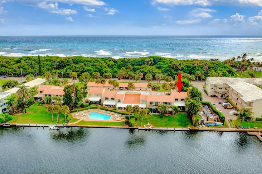 SPECTACULAR AND RARELY AVAILABLE WATERFRONT RESIDENCE nestled - Beach Condo for sale in Ocean Ridge, Florida on Beachhouse.com