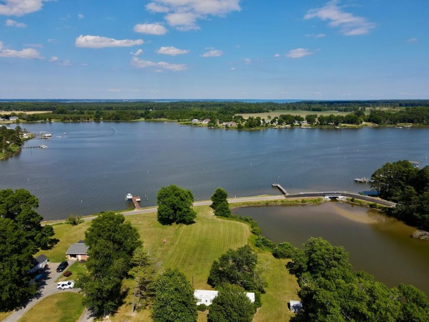 One-of-a-kind waterfront lot (+ 1.80 acres) offers spectacular - Beach Lot for sale in Montross, Virginia on Beachhouse.com