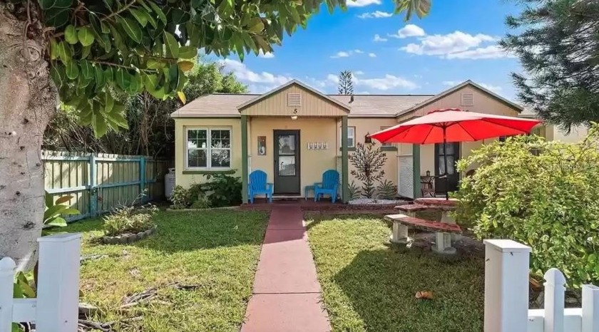 This beach cottage was renovated in 2025 and is zoned for daily - Beach Townhome/Townhouse for sale in Madeira Beach, Florida on Beachhouse.com