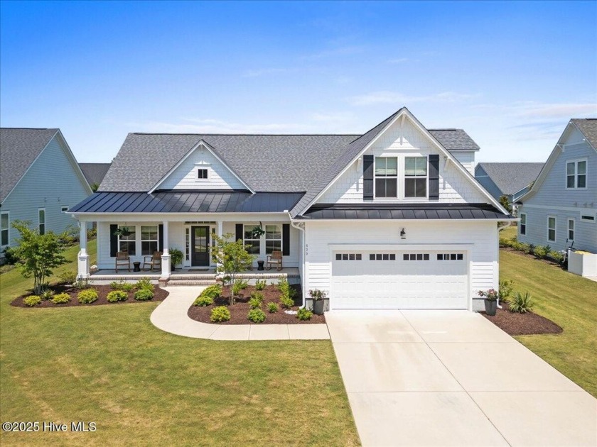 Experience exceptional coastal living at 429 Jackline Drive, a - Beach Home for sale in Hampstead, North Carolina on Beachhouse.com
