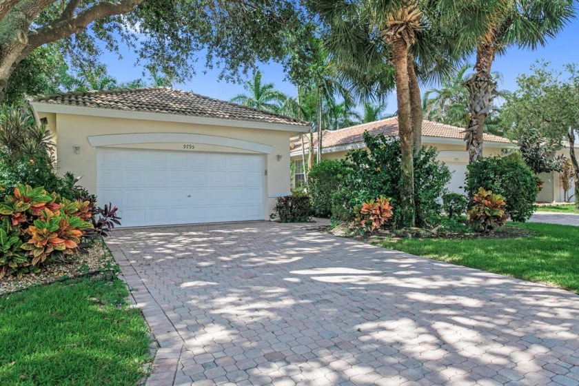 This 2-bedroom, 2-bathroom villa has been impeccably maintained - Beach Home for sale in Boynton Beach, Florida on Beachhouse.com