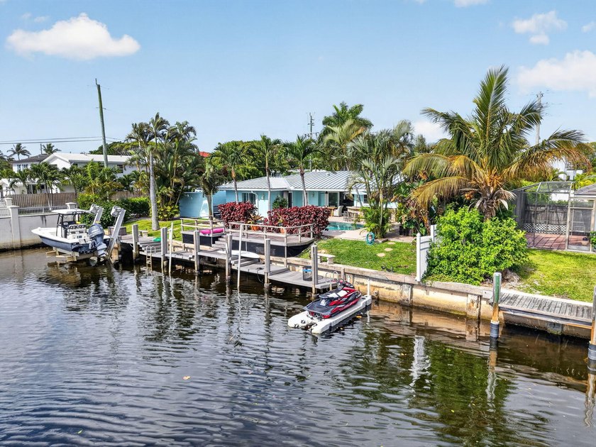 Welcome Home to this boater's paradise. Live the Florida life in - Beach Home for sale in Boca Raton, Florida on Beachhouse.com