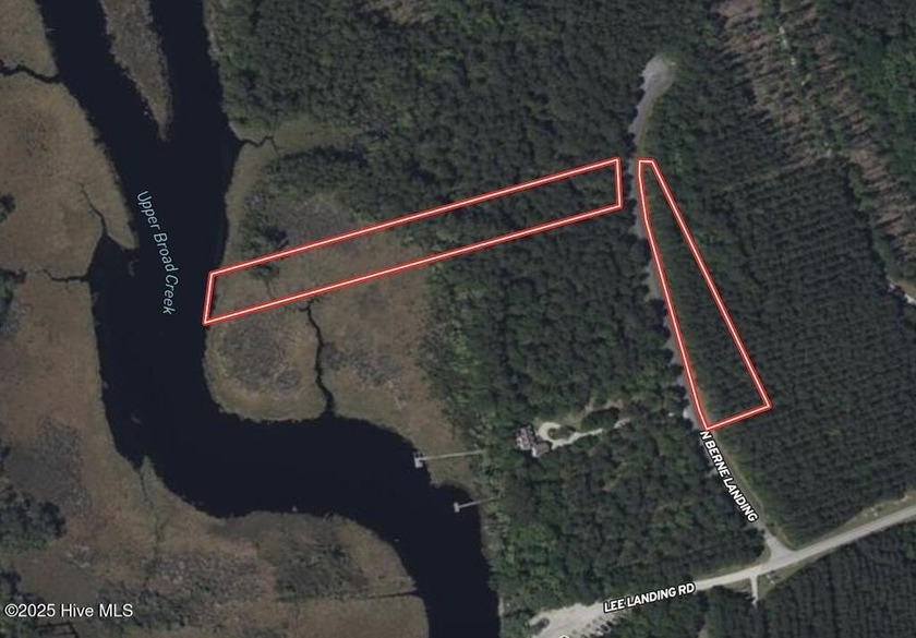 Situated within the Mariner's Landing Subdivision, this property - Beach Acreage for sale in New Bern, North Carolina on Beachhouse.com