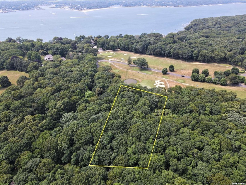Luxurious Village of Dering Harbor. Ready to build 4500 sf home - Beach Acreage for sale in Shelter Island, New York on Beachhouse.com
