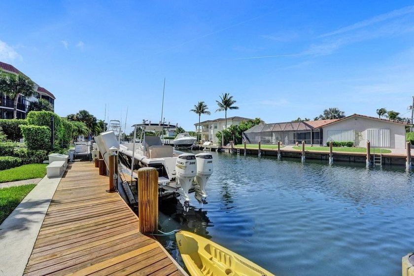 Stunning waterfront townhome with SE exposure in a boutique Boca - Beach Townhome/Townhouse for sale in Boca Raton, Florida on Beachhouse.com