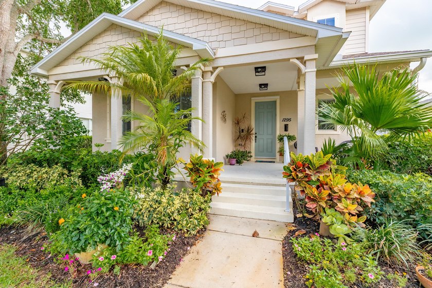 1 YR Social Membership to Pointe West country club included! - Beach Home for sale in Vero Beach, Florida on Beachhouse.com