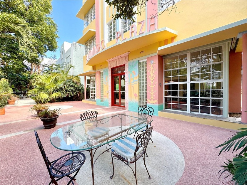 Spacious one-bedroom, one-bathroom corner unit in Flamingo Plaza - Beach Condo for sale in Miami Beach, Florida on Beachhouse.com