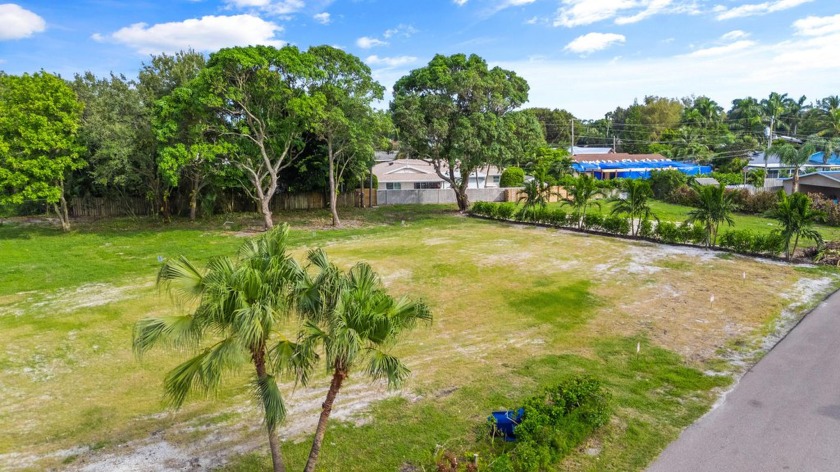 Build your custom home on this vacant parcel located in one of - Beach Lot for sale in Jupiter, Florida on Beachhouse.com