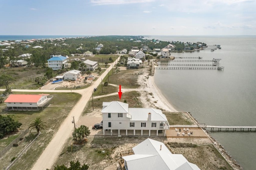 Poppy's Place on the Apalachicola Bay Front is a dream property - Beach Home for sale in St. George Island, Florida on Beachhouse.com