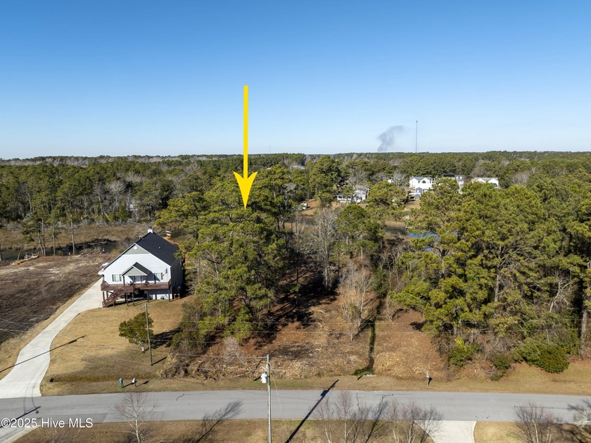 Take a look at this Beautiful Creek Front lot in Chadwick Shores - Beach Lot for sale in Sneads Ferry, North Carolina on Beachhouse.com