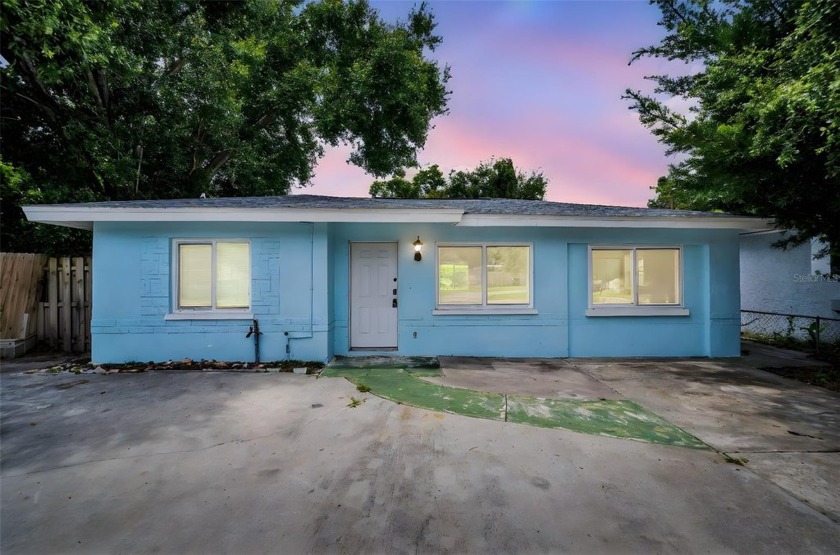 UPDATED. SPACIOUS. PERFECTLY LOCATED. Welcome to this - Beach Home for sale in Clearwater, Florida on Beachhouse.com