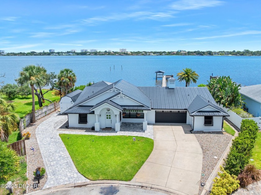 Ormond Beach waterfront opportunity. Owners are offering this - Beach Home for sale in Ormond Beach, Florida on Beachhouse.com