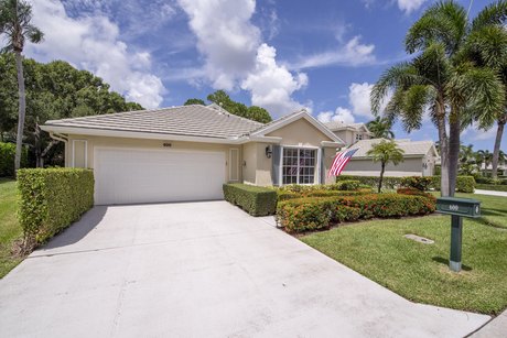 Discover this stunning pool home at 600 Masters Way in The - Beach Home for sale in Palm Beach Gardens, Florida on Beachhouse.com