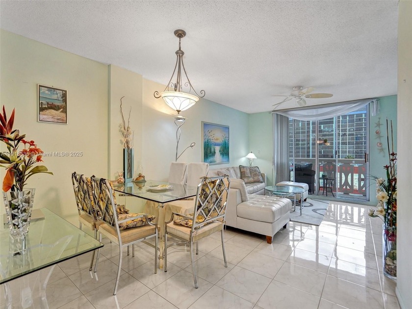 Beautiful 1-bedroom unit in the boutique building, perfectly - Beach Condo for sale in Hallandale Beach, Florida on Beachhouse.com