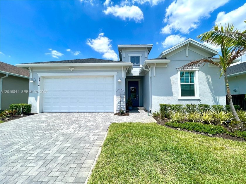 Welcome to this stunning luxury single-story home located in a - Beach Home for sale in Port Saint Lucie, Florida on Beachhouse.com