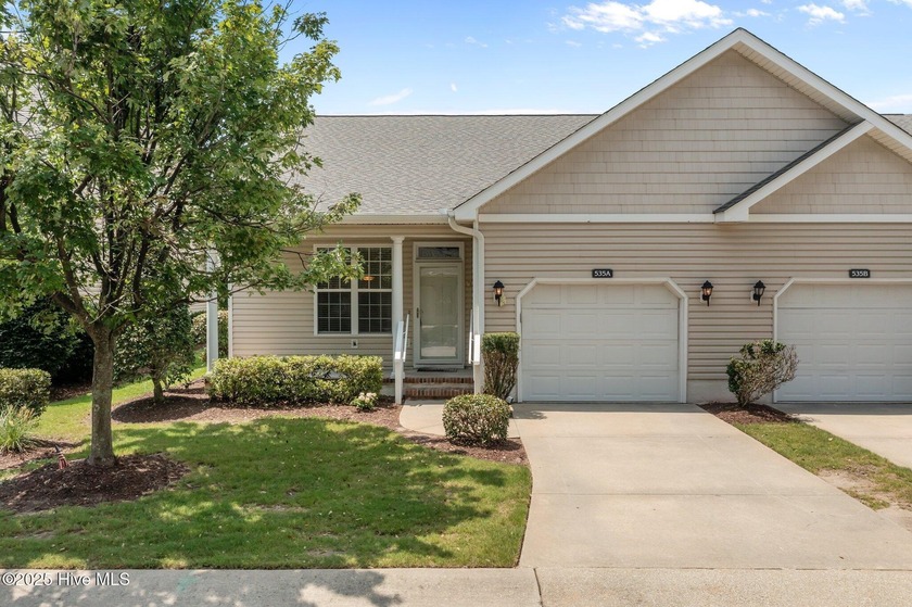 This thoughtfully designed 3-bedroom, 2-bath single-level condo - Beach Condo for sale in Morehead City, North Carolina on Beachhouse.com