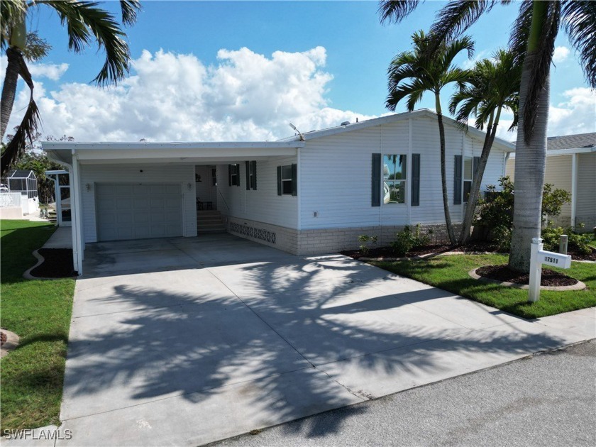 Canal Cove Court is arguably Bayside Estates' finest street. It - Beach Home for sale in Fort Myers Beach, Florida on Beachhouse.com