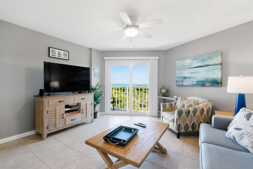 Updated 1/1 with nice Ocean Views , great rental income too - Beach Condo for sale in Key Largo, Florida on Beachhouse.com
