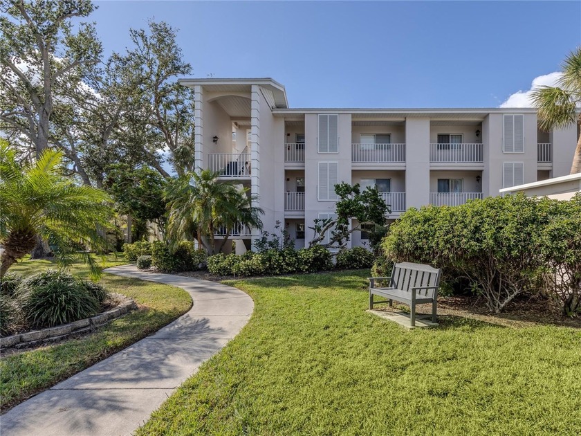 This 1st floor end unit condo is one the largest floorplans in - Beach Condo for sale in Venice, Florida on Beachhouse.com