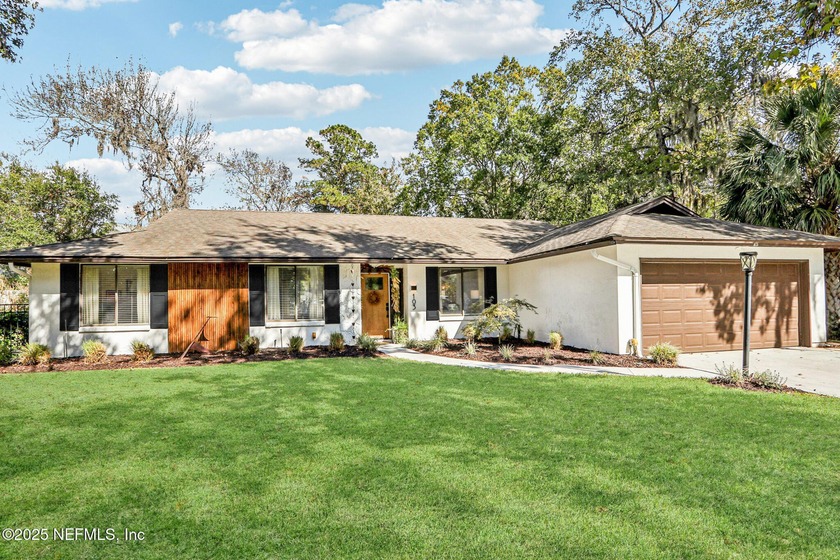 Tucked away on a breezy cul-de-sac in Sawgrass TPC! Tranquility - Beach Home for sale in Ponte Vedra Beach, Florida on Beachhouse.com