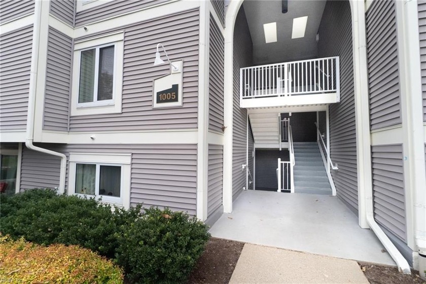 Located in the desirable Great Neck Corridor of VA Beach, this - Beach Condo for sale in Virginia Beach, Virginia on Beachhouse.com