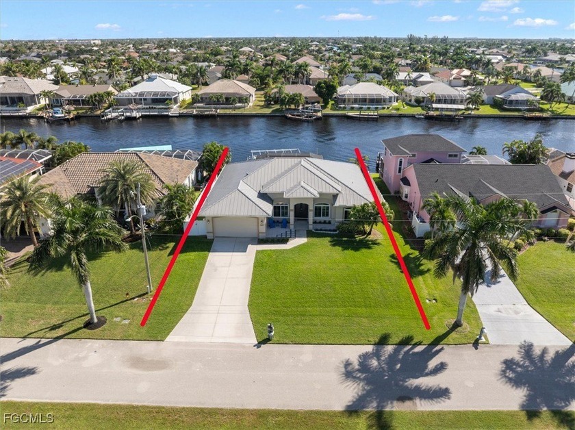 SW GEM- On 200 foot Gulf Access Canal. NO FLOOD- Welcome to your - Beach Home for sale in Cape Coral, Florida on Beachhouse.com