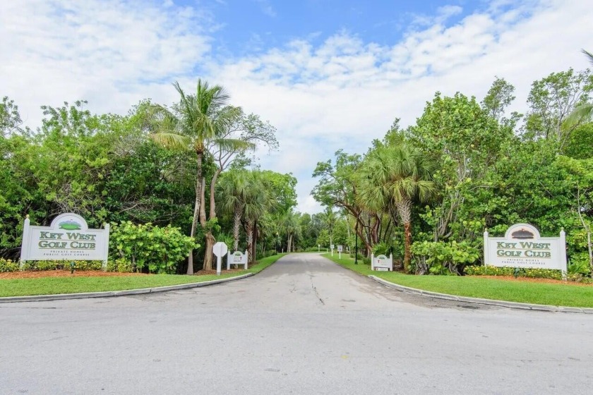 Roomy and meticulously maintained 3 Bedroom/2  Bathroom - Beach Townhome/Townhouse for sale in Key West, Florida on Beachhouse.com