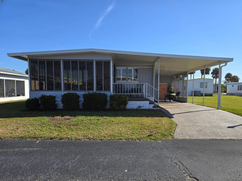 Remodeled 2BR/2BA Turnkey Home - Fully Furnished & Move-In - Beach Home for sale in Palmetto, Florida on Beachhouse.com