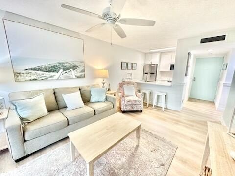 Move right in to this beautifully renovated 1-bedroom, 1-bath - Beach Condo for sale in Key West, Florida on Beachhouse.com