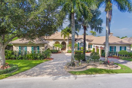 Exquisite home in the Medalist. BEST LOT in the community. 4 - Beach Home for sale in Hobe Sound, Florida on Beachhouse.com